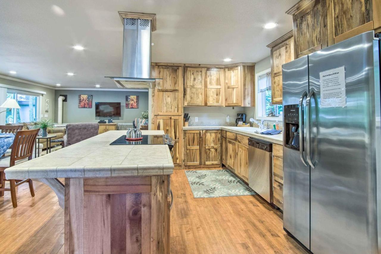 Coos Bay Retreat Less Than 2 Mi To Marina And Casino! Exteriör bild