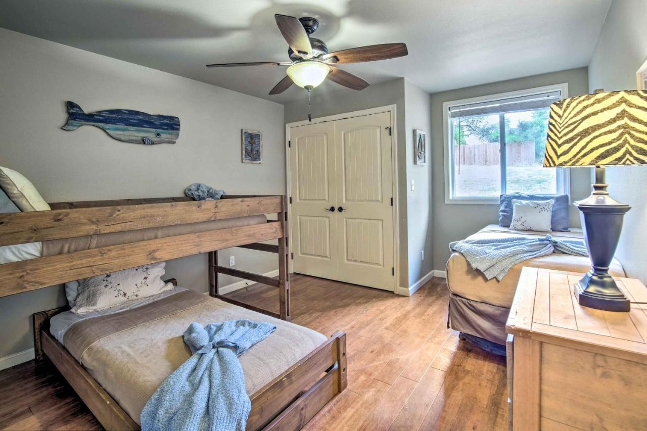 Coos Bay Retreat Less Than 2 Mi To Marina And Casino! Exteriör bild